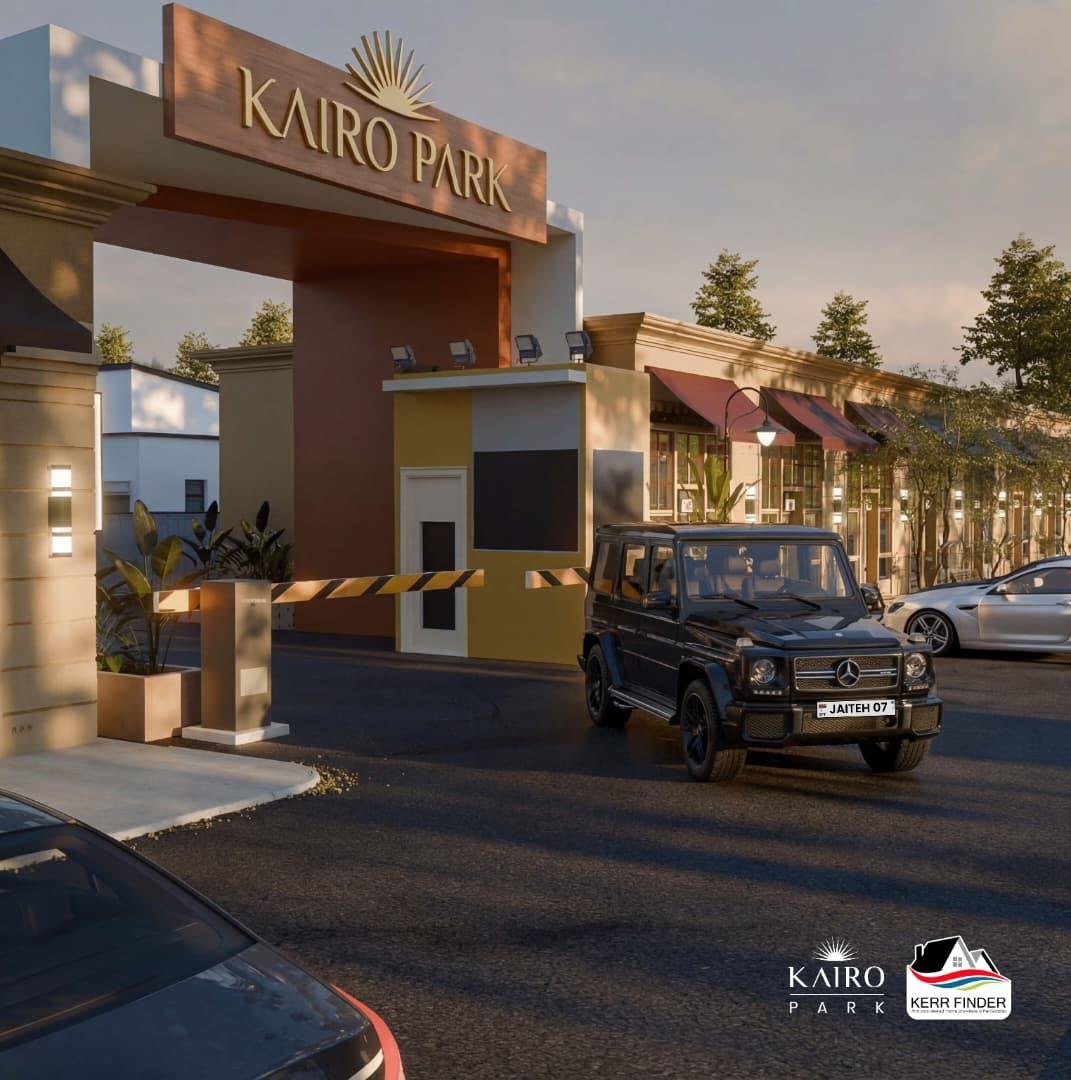The Kairo Park gateway at dusk